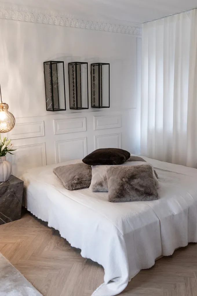 Discount Specktrum Alison - Off White Bedspread