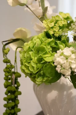 Hot Specktrum Buketter - Buket 7 - elegant blomsterpoesi