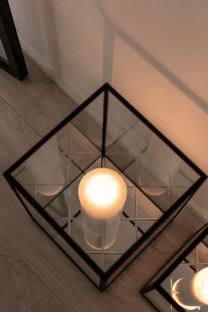 Hot Specktrum Harlequin Lantern - Clear Mirror, Black Frame Medium (25*25*40)