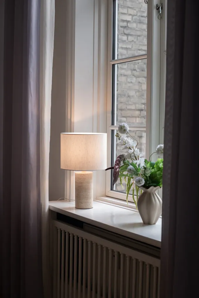 Hot Specktrum Julia Table Lamp - Travertine