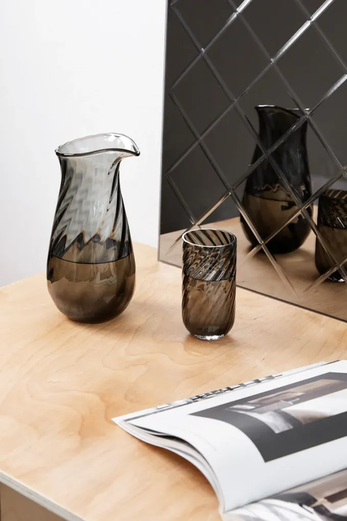 Best Specktrum Meadow Pitcher No. 2 - Swirl - cylinder - Grey