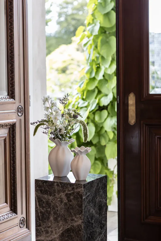 Clearance Specktrum Nellie Vase - Off White Medium