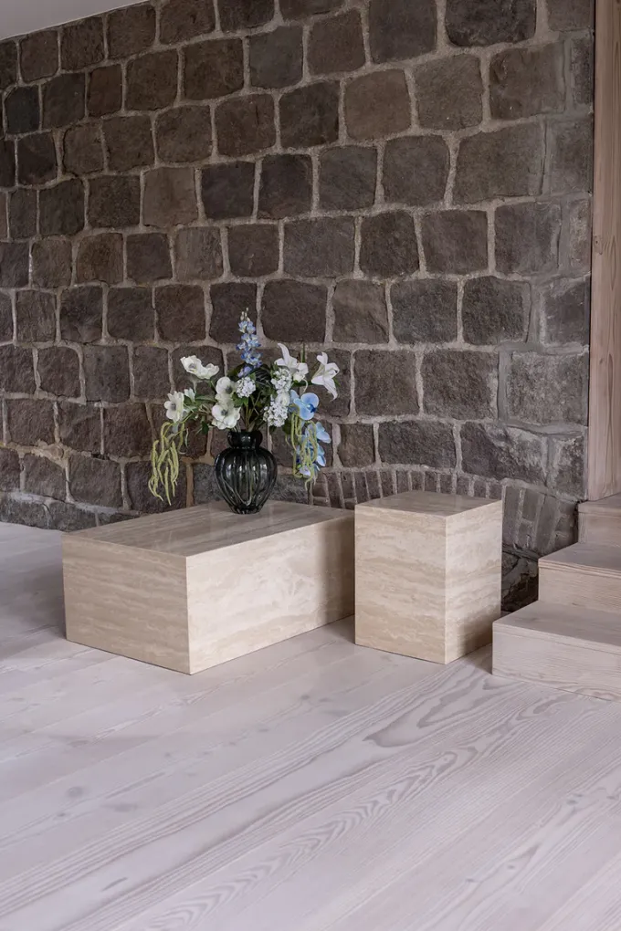 Outlet Specktrum Phantom Cube Table - Travertine Side Table