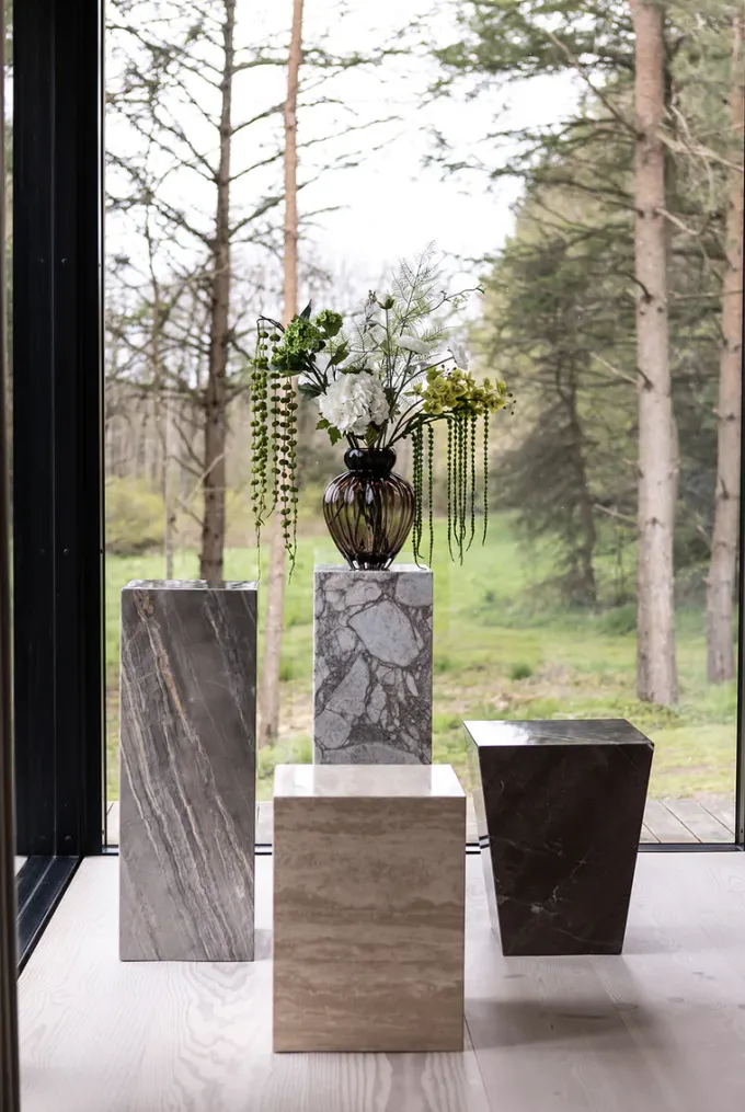 Outlet Specktrum Phantom Cube Table - Travertine Side Table