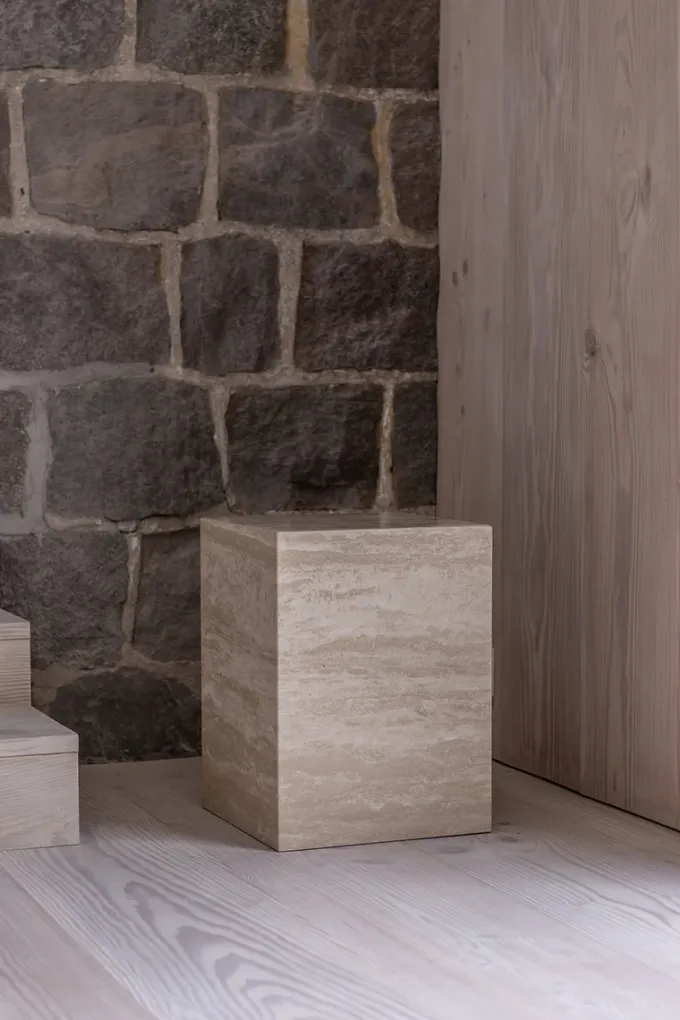 Outlet Specktrum Phantom Cube Table - Travertine Side Table