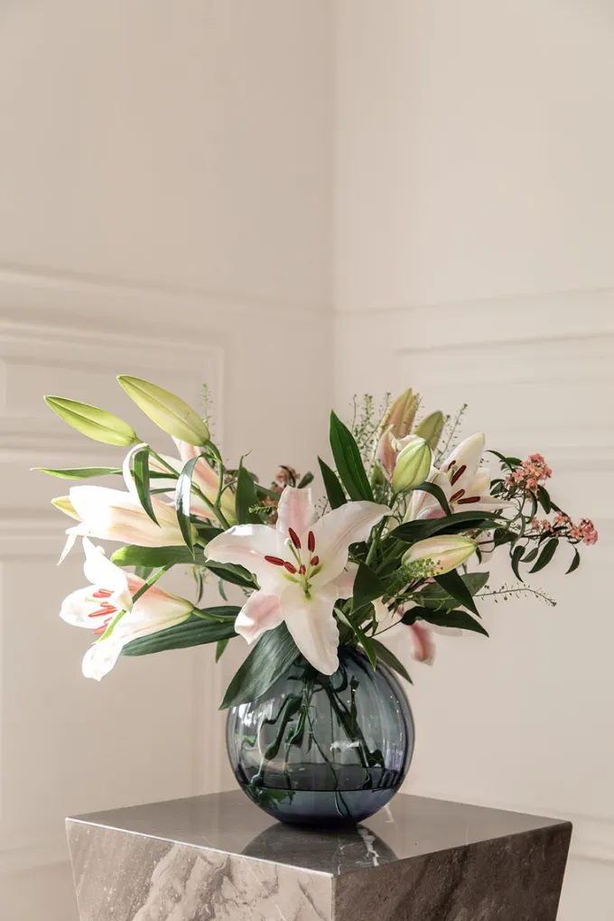 Specktrum Sadie Vase - Line - Blue Small