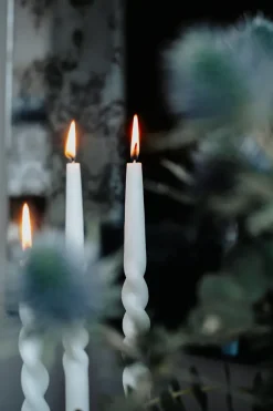 Outlet Specktrum The Curly Candle Collection - Packed with 4 Pieces per box - Mighty Blue Middle Curled