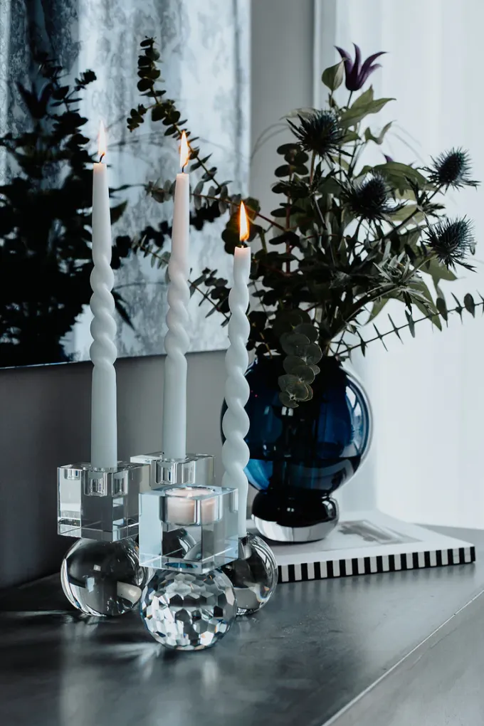 Outlet Specktrum The Curly Candle Collection - Packed with 4 Pieces per box - Mighty Blue Middle Curled