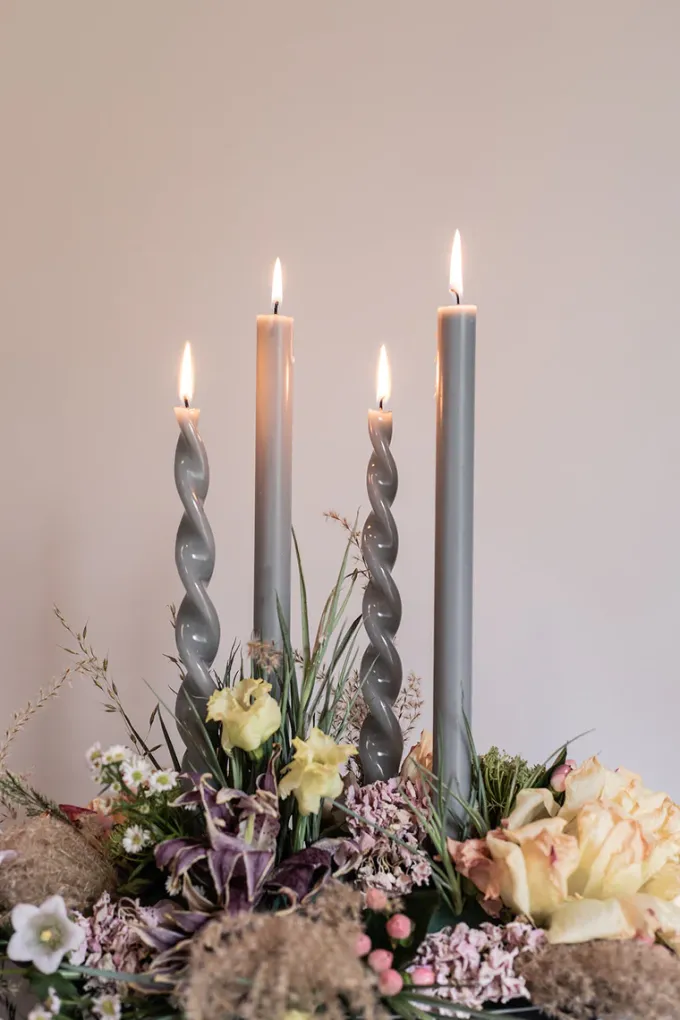 Hot Specktrum The Glossy Candle Collection - Packed with 4 pieces per box - Steel Grey Fully Curled