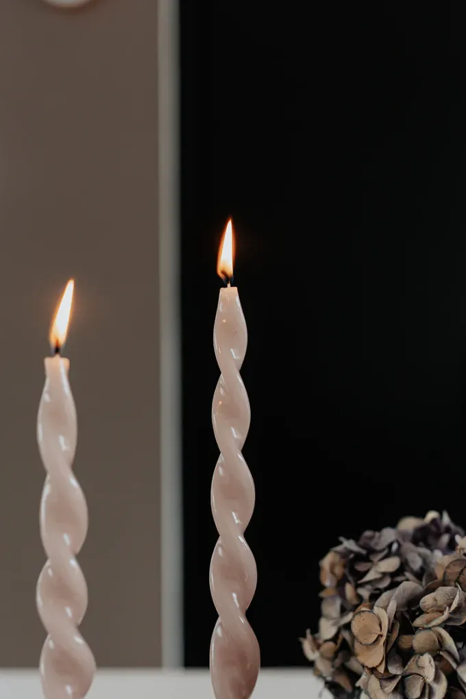 Hot Specktrum The Glossy Candle Collection - Packed with 4 pieces per box - Blossom Blush Fully Curled