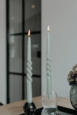 Hot Specktrum The Glossy Candle Collection - Packed with 4 pieces per box - Essential Emerald Middle Curled