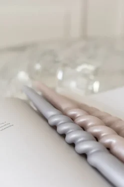 Outlet Specktrum The Pearl Candle Collection - Packed with 4 Pieces per box - Silver Grey Pearl Middle Curled