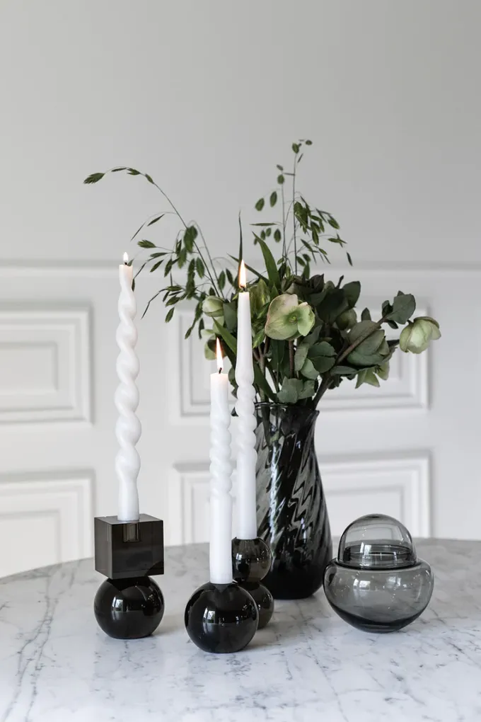 Clearance Specktrum The Pearl Candle Collection - Packed with 4 Pieces per box - White Pearl Middle Curled
